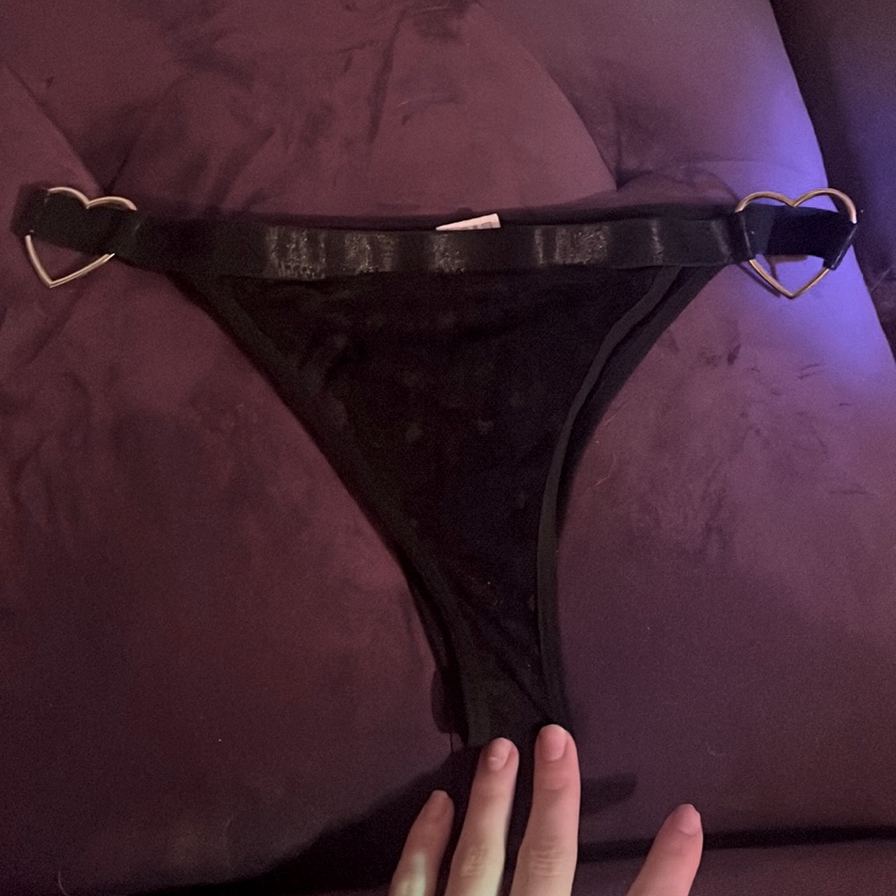 Lingerie bottom set never been worn black laced with hearts